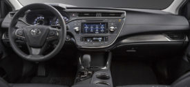 Interior-Toyota-Avalon-2016