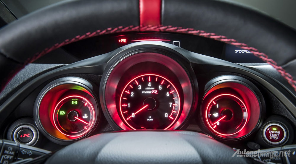Berita, panel-instrumen-civic-type-r-turbo: Honda Civic Type R Turbo 2015 Bisa Ngebut Hingga 270 Km/jam!