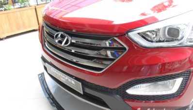 Hyundai Santa Fe 2015 DSpec Dan 2015 Hyundai Grand Avega Diperkenalkan, Apa Saja Perbedaannya? Hyundai Santa Fe 2015 DSpec Dan 2015 Hyundai Grand Avega Diperkenalkan, Apa Saja Perbedaannya?