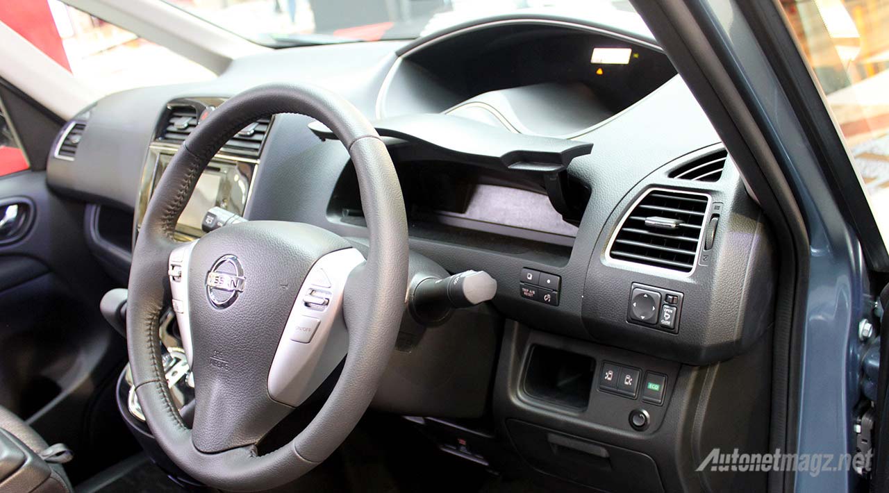 Mobil Baru, 2015-Nissan-Serena-Facelift-Dashboard: First Impression Review Nissan Serena Facelift 2015 oleh AutonetMagz