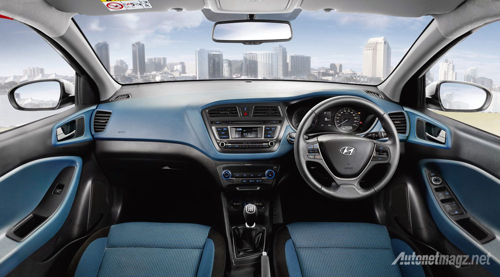 Berita, Interior-Hyundai-i20-Active-hitam-biru: Hyundai i20 Active Ramaikan Pasar Hatchback dengan Gaya Crossover