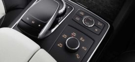 Mercedes-Benz-GLE-2016-Interior