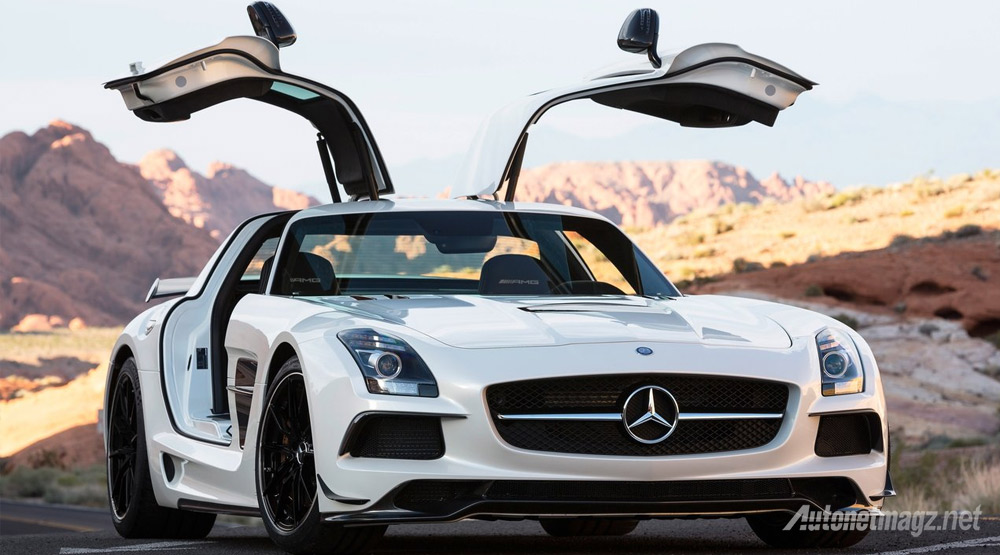 Berita, Mercedes-Benz-SLS-AMG-Black-Series: Wow, Pulpen Keluaran AMG Ini Bisa Mengeluarkan Suara Mesin Mobil V8!