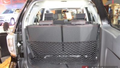 First Impression Review Daihatsu Terios Facelift 2015 oleh AutonetMagz First Impression Review Daihatsu Terios Facelift 2015 oleh AutonetMagz