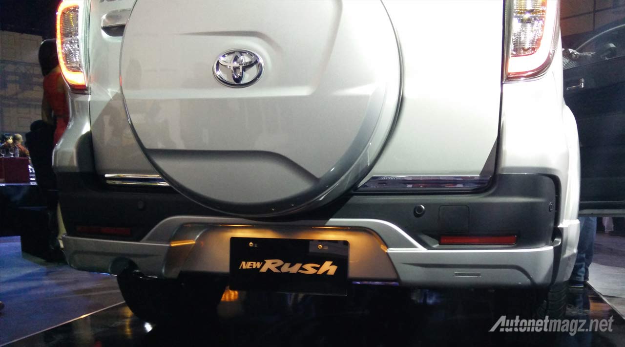 Mobil Baru, bumper-belakang-toyota-rush-facelift: First Impression Review Toyota Rush Facelift 2015 oleh AutonetMagz