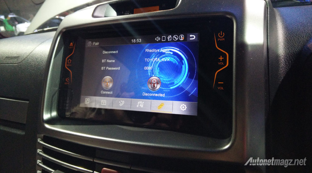 Mobil Baru, koneksi-audio-toyota-rush-facelift: First Impression Review Toyota Rush Facelift 2015 oleh AutonetMagz