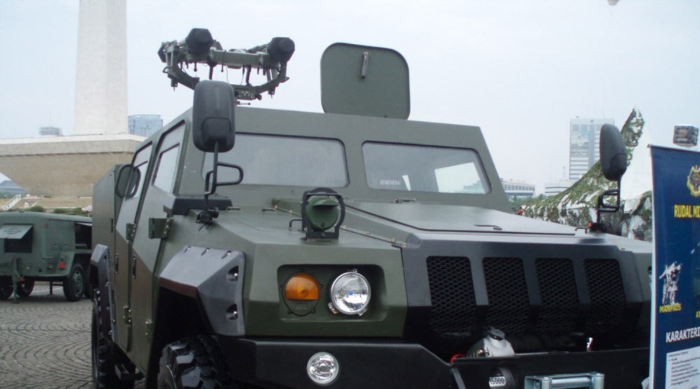 Berita, pindad-komodo: Pindad Pertimbangkan Membuat Mobil Penumpang Sejenis Hummer