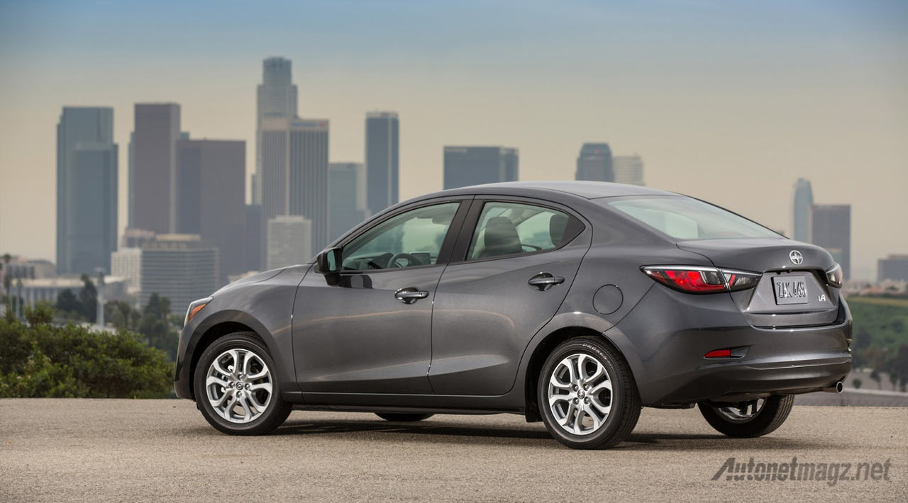 Berita, Scion-iA-belakang: Hasil Kerjasama Toyota dan Mazda Lahirkan Scion iA, Kembaran Mazda 2 Sedan