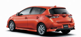 Toyota-Auris-facelift-Merah