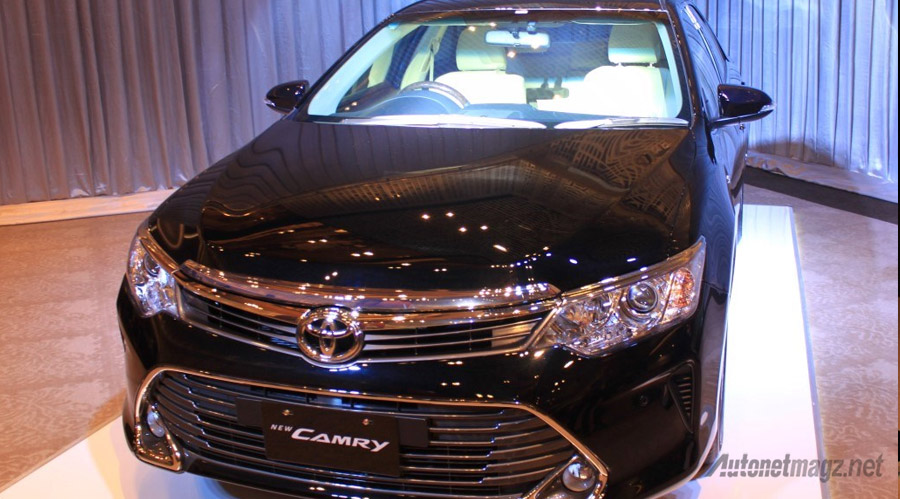 Berita, front-fascia-toyota-camry-facelift: First Impression Review Toyota Camry Facelift 2015 oleh AutonetMagz