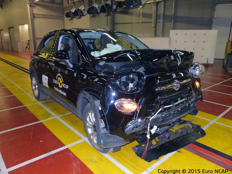 Berita, hasil-tes-tabrak-depan-fiat-500x: Tes Tabrak Euro NCAP : Suzuki Vitara dan Renault Espace 5 Bintang, Mazda 2 dan Fiat 500X 4 Bintang