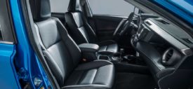 interior-Toyota-RAV4-facelift