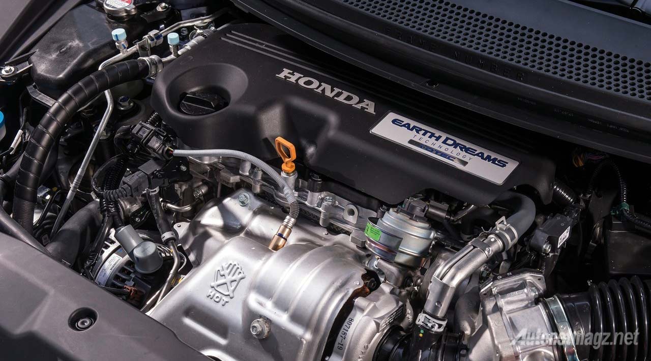 Berita, mesin-honda-i-dtec-diesel: Honda Civic Tourer Dites Keliling 24 Negara di Eropa untuk Mencatat Rekor Guiness