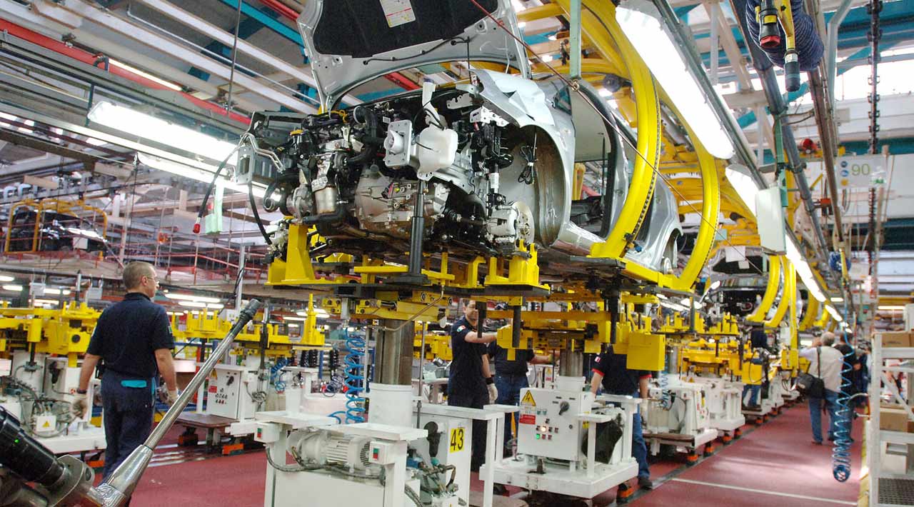 Berita, pabrik-fca: Kecelakaan Kerja, Karyawan Fiat-Chrysler Automobiles Tewas di Pabrik