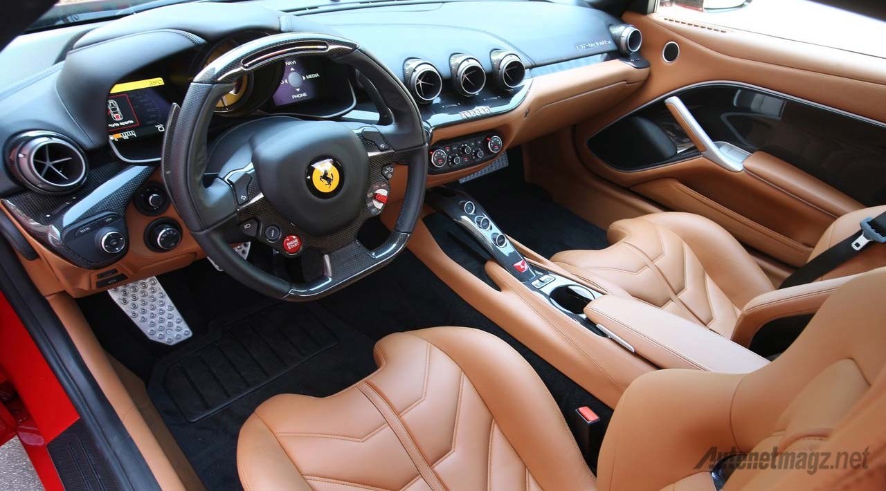 Berita, ferrari-f12-berlinetta-interior: Debut Perdana Ferrari F12 GTO Bertenaga 800 PS Akan Dilakukan di Frankfurt Motor Show