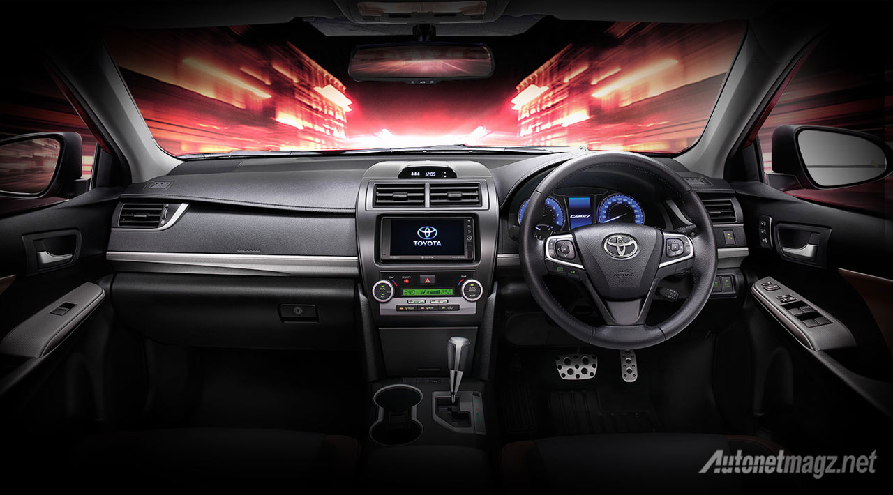 Berita, interior-toyota-camry-esport: Toyota Camry ESport Meluncur di Thailand, Lebih Gahar dan Powerful Dibanding Camry Standar