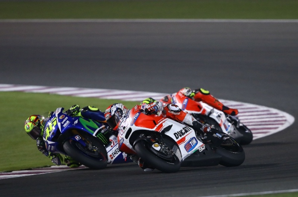 Berita, motogp-qatar-2015-event-valentino-rossi: MotoGP Losail Qatar Akan Terus Digelar Hingga 2026
