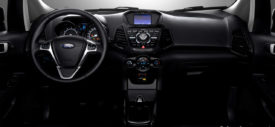 ford-ecosport-facelift-black-rear