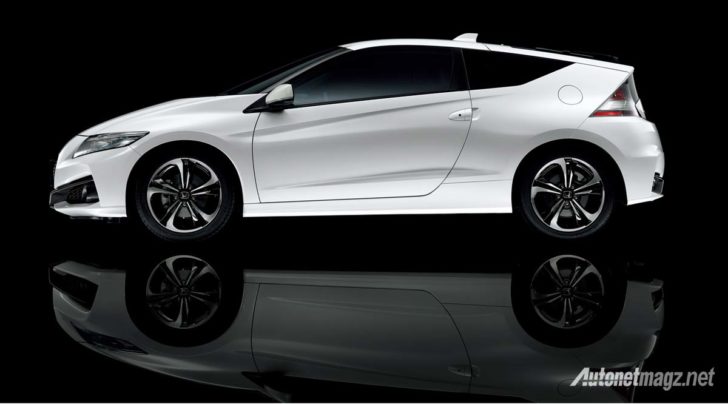 Honda Cr Z Facelift White Side AutonetMagz Review Mobil Dan Motor