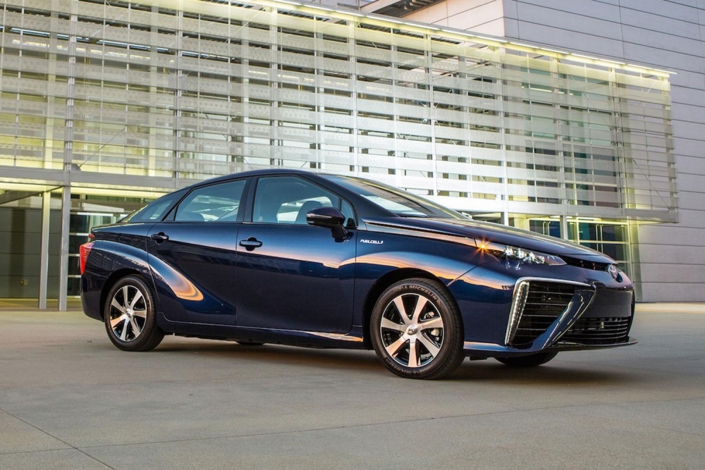 International, toyota-mirai-depan: Toyota dan Lexus Berencana Melebarkan Line Up Fuel Cell Hydrogen