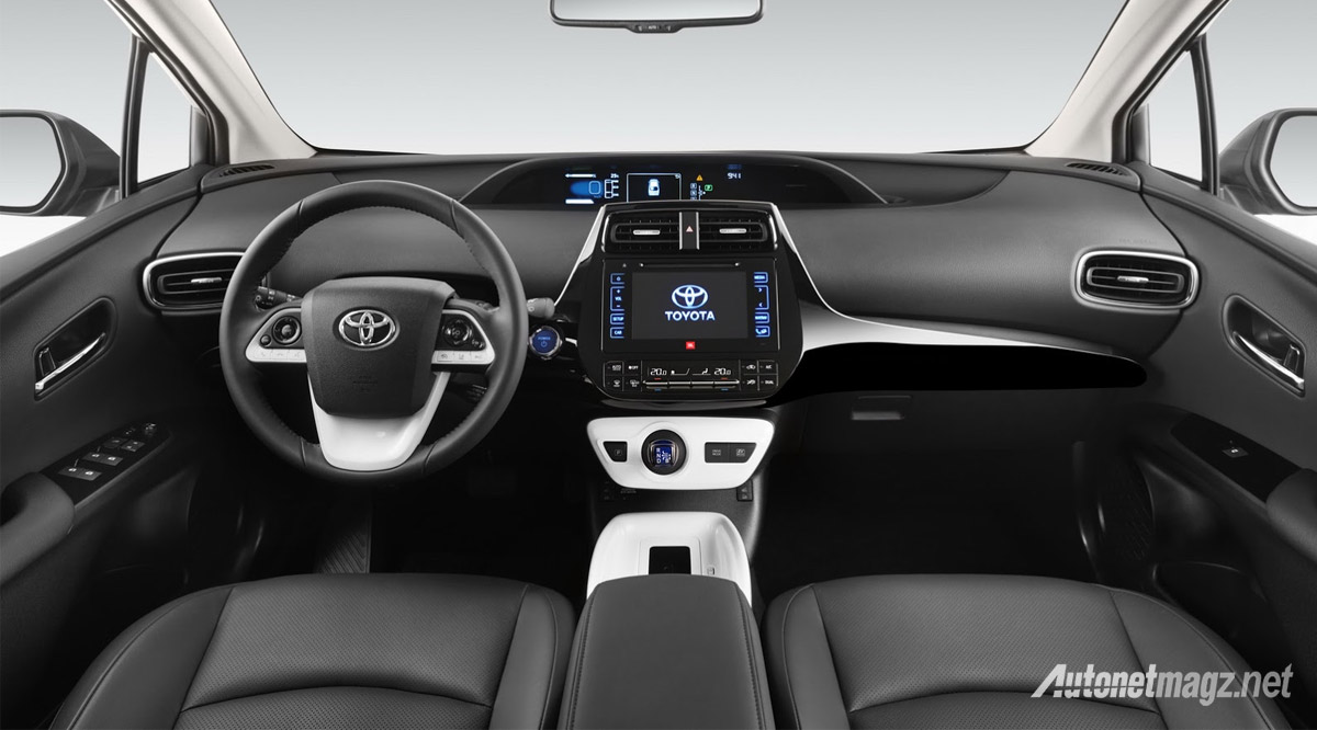 Berita, interior-toyota-prius-baru: Toyota Prius 2016 Dijanjikan Lebih Efisien 10 Persen dan Makin Fun To Drive
