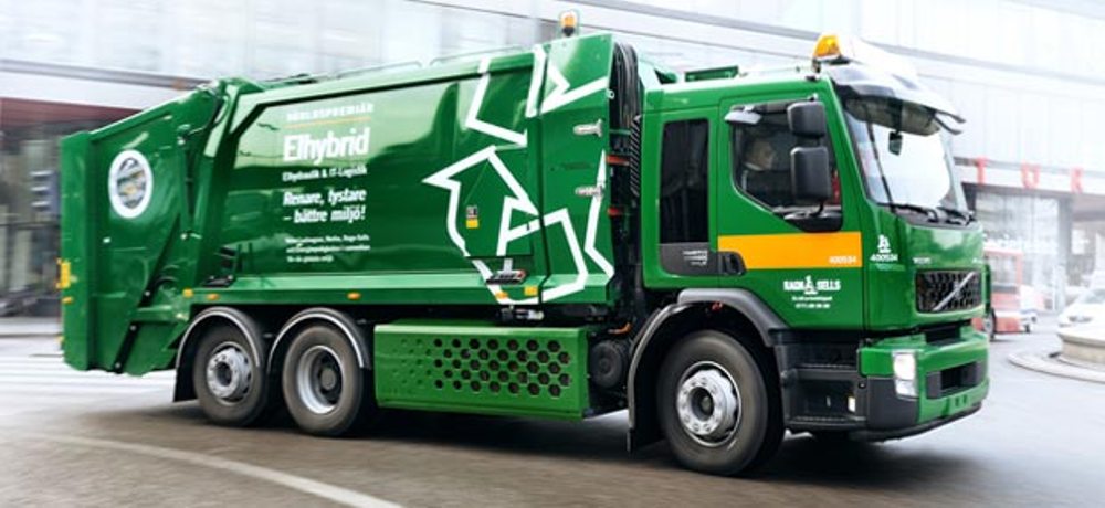 Hi-Tech, volvo-hybrid-garbage-truck: Volvo Menggarap Proyek Truk Sampah Dilengkapi Robot Yang Mengambil Sampah Rumah Anda
