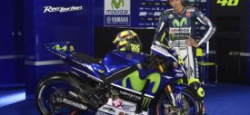 valentino-rossi-at-pitstop