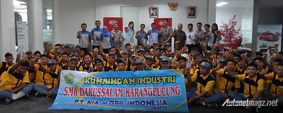 Kia, Kunjungan industri SMK Darussalam Cilacap ke KIA Indonesia: KIA Indonesia Sumbangkan Mesin dan Transmisi Untuk Bahan Latihan Siswa SMK
