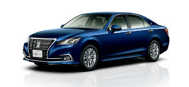 Toyota-Crown-Athlete-front-blue