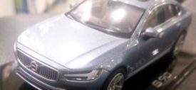 Volvo-S90-2016-diecast-scale-model-rear