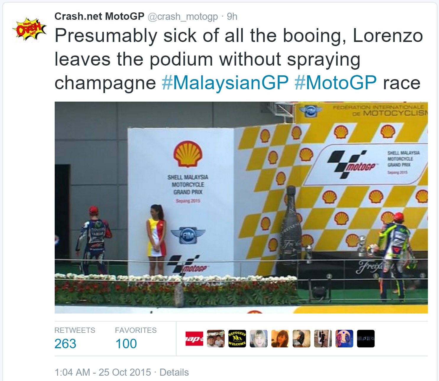 Honda, lorenzo tinggalkan podium: Mendalami Insiden MotoGP Sepang 2015 Marquez vs Rossi, Siapa Yang Salah?