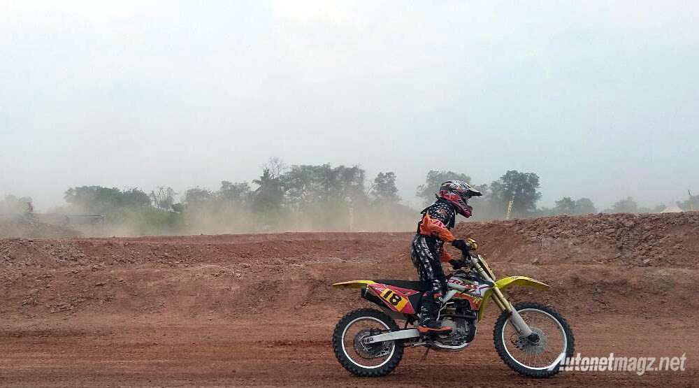 Berita, motor trail viar: Bersama Motor Trail Viar, Crosser Indonesia Dominasi Asian Motocross Championship 2015