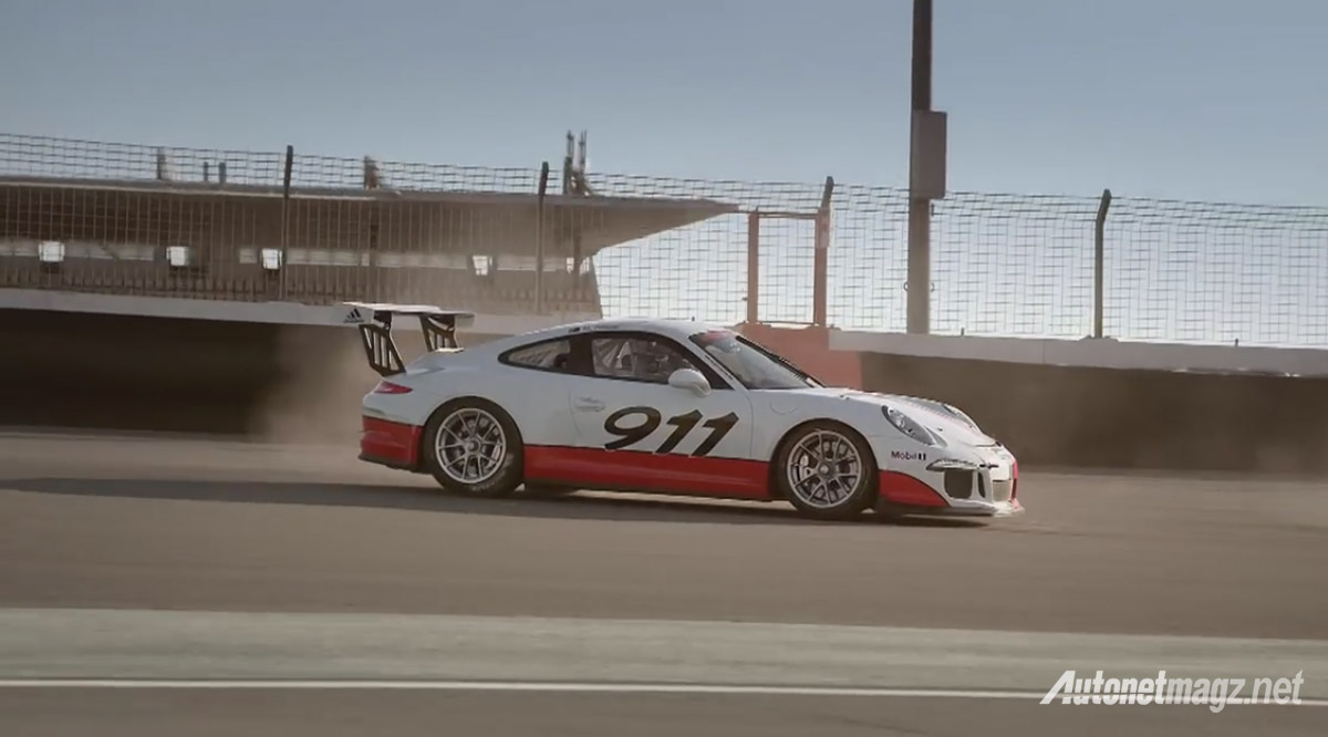 Berita, porsche 911 gt3 cup spin out: Porsche dan Mark Webber Buktikan Bahayanya Mengemudi Sambil Main HP, Bahkan di Sirkuit!