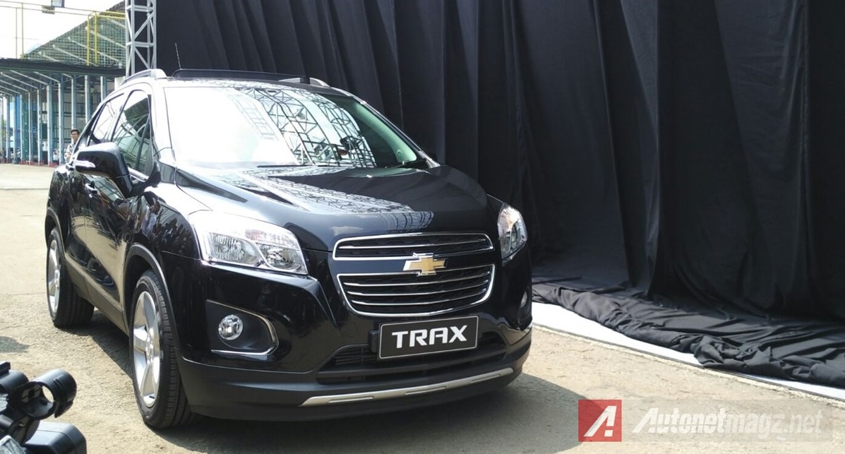 Chevrolet, Chevrolet-Trax-Black: General Motors Indonesia Memperkenalkan The New Chevrolet Trax, SUV Kompak Dengan Mesin Turbo 140 Hp dan 200 Nm