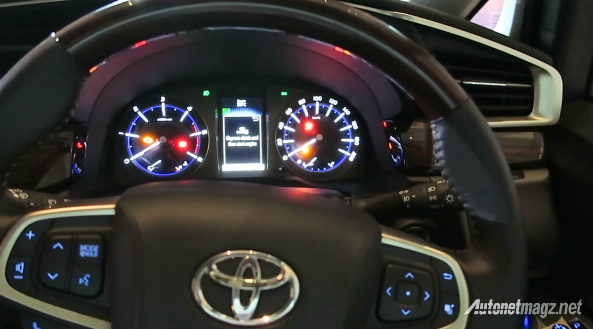 Berita, panel instrumen all new toyota kijang innova: First Impression Review All New Toyota Kijang Innova 2016