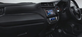 Honda-Mobilio-Facelift-Interior