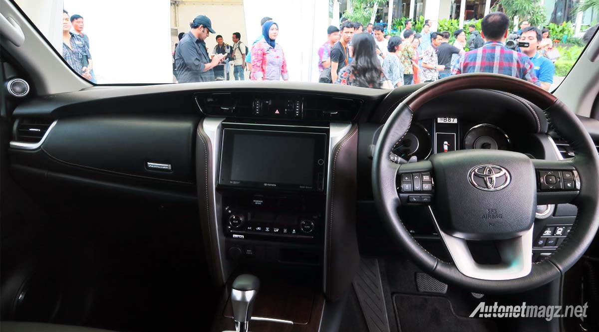 Berita, dashboard toyota fortuner 2016 indonesia: First Impression Review Toyota Fortuner 2016 Indonesia