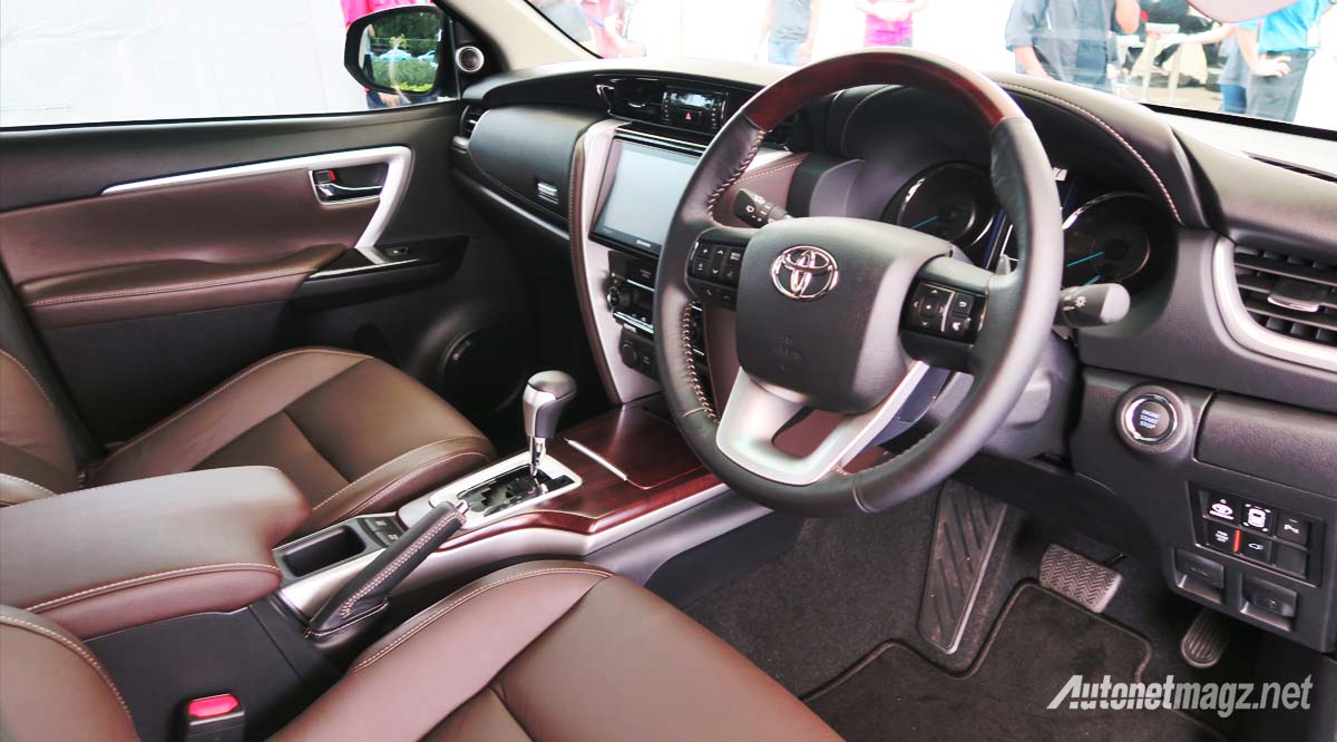 Berita, interior toyota fortuner 2016 indonesia: First Impression Review Toyota Fortuner 2016 Indonesia