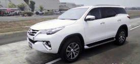 Fitur dan interior kabin Toyota All New Fortuner baru 2016 versi Indonesia