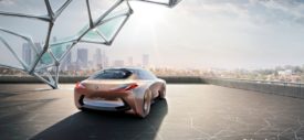 BMW-Vision-Next-100-2016-interior