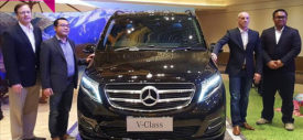 Dashboard navigasi Mercedes-Benz V Class 2016