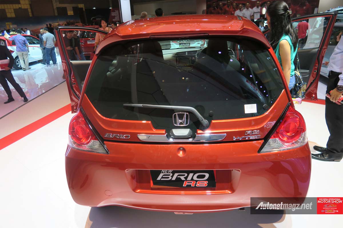 Berita, honda brio rs rear: First Impression Review Honda Brio RS 2016