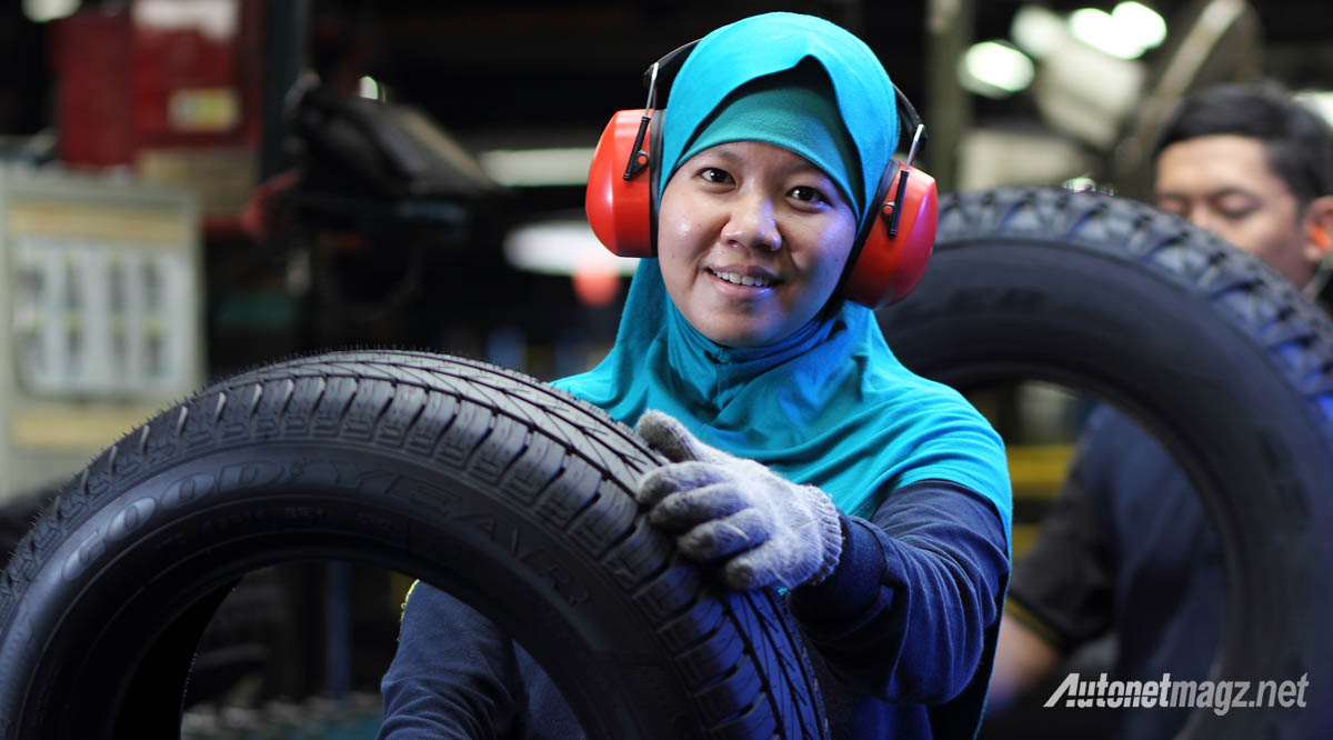 Berita, pemeriksaan kualitas ban radial pabrik good year indonesia: Goodyear Indonesia Adakan Factory Visit, Cari Tahu Bagaimana Ban Mobilmu Dibuat!