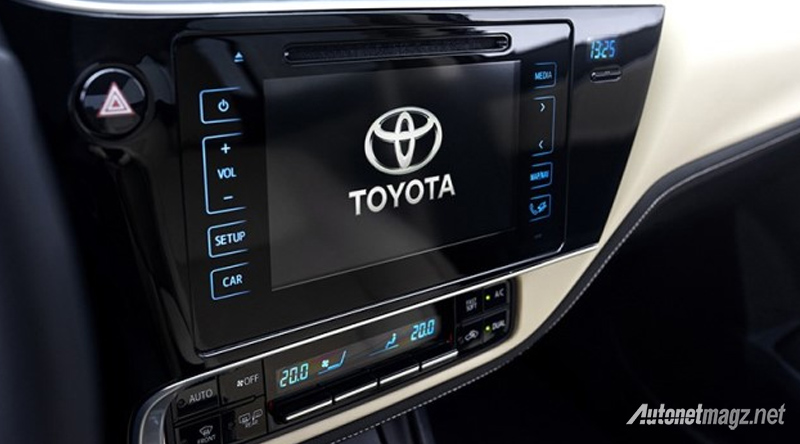 International, head unit toyota corolla facelift 2017: Toyota Corolla Facelift 2017 Kini Pamerkan Interiornya