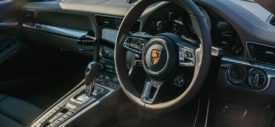 Transmisi tuas Porsche 911 Carrera S transmission