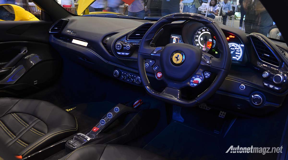Ferrari, ferrari-488-spider-indonesia-interior: Ferrari Jakarta Resmi Datangkan Ferrari 488 Spider