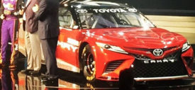 toyota-camry-nascar-2018-front-face