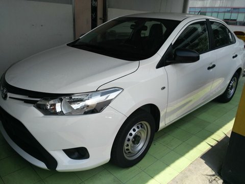 Mobil Baru, cicilan-toyota-limo: Toyota Limo Kini Dijual Untuk Pemakaian Pribadi, Minat?