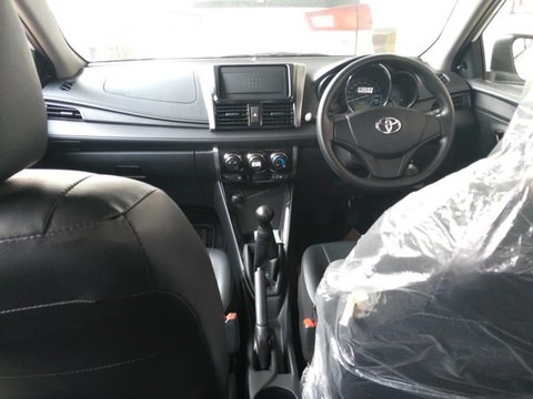 Mobil Baru, interior-toyota-limo: Toyota Limo Kini Dijual Untuk Pemakaian Pribadi, Minat?