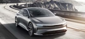 lucid air glass roof